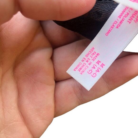 NEVER WORN Pink Push Up Bra Medium Black - Picture 3 of 5